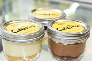 laurie's pie bar Long Beach